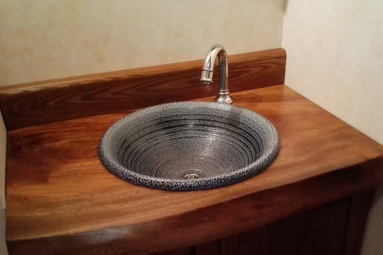 塩釉洗面鉢